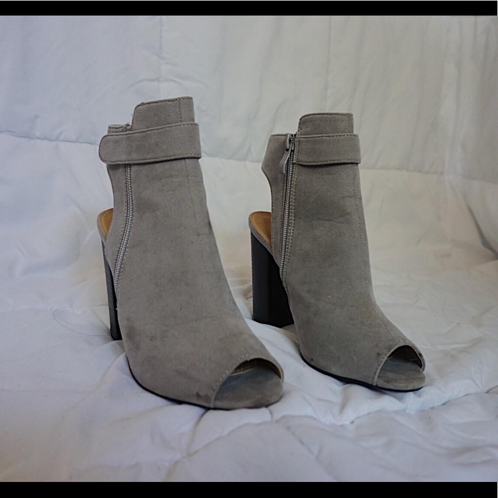 Gray Open ToeOpen Heel Bootie Gray Open ToeOpen Heel Bootie